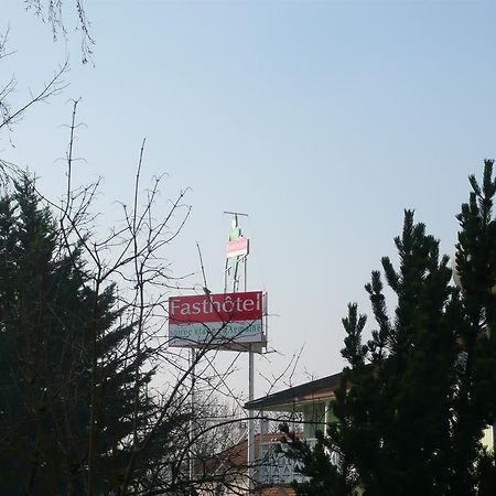 Fasthotel Geneve Gex Exterior photo